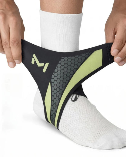 Stabilia - chevillère de soutien portée sur une chaussette